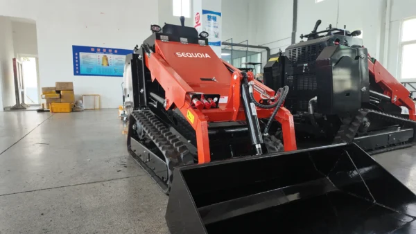 750kg Crawler Skid-Steer Loader