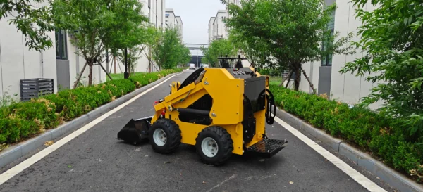 480kg Wheel Skid-Steer Loader