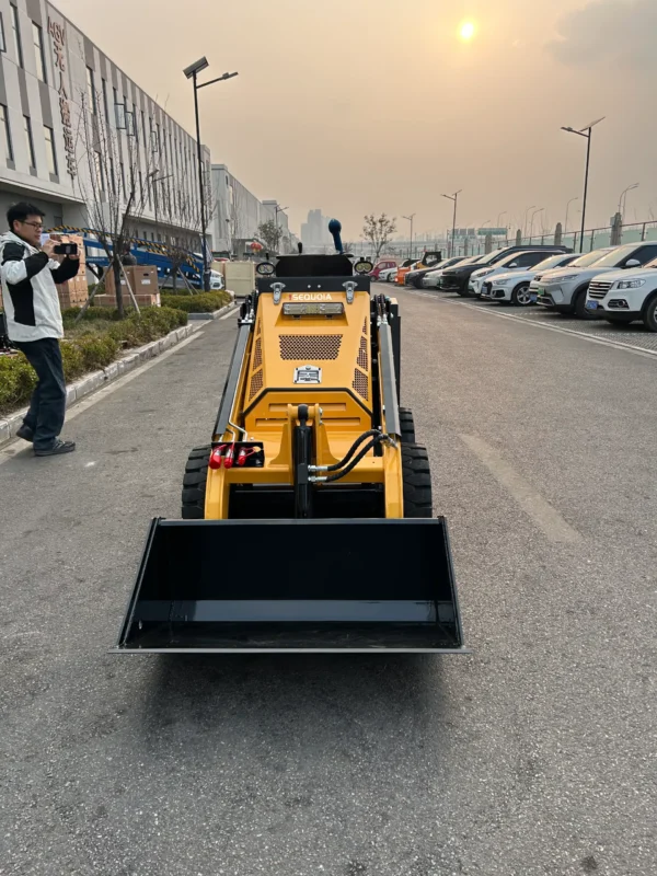 800kg Wheel Skid-Steer Loader